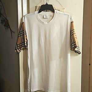Burberry T-Shirt